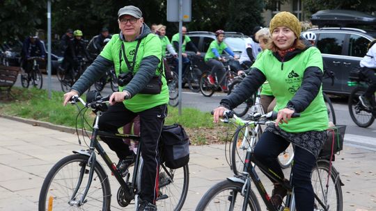 Świętowali dzień bez samochodu. Upominki dla puławskich rowerzystów [zdjęcia]
