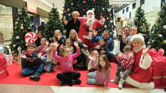 Święty Mikołaj w Olimpie. Trwa społeczny kiermasz 