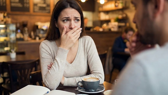 Świeży oddech to nie tylko mięta. O czym zapominasz podczas porannej toalety?