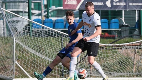 Sygnał Lublin i Avia II Świdnik zmierzyły się w hicie kolejki lubelskiej klasy okręgowej [zdjęcia]