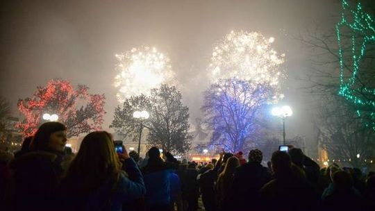 Sylwester w Białej Podlaskiej: Zamiast fajerwerków będzie didżej