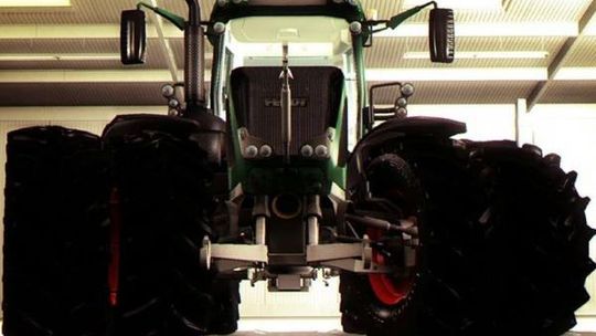 Symulator Farmy 2013: Kto ma lepsze traktory?