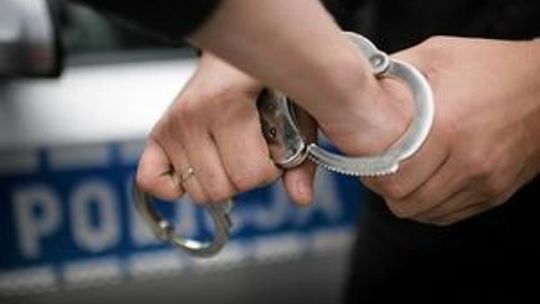 Syn przeciw ojcu. Domowy dramat w Dubience zakończony aresztem Syn przeciw ojcu. Domowy dramat w Dubience zakończony aresztem