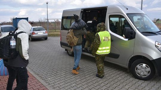 Syryjczyk, Marokańczyk i dwóch Tunezyjczyków przez Bug do Francji