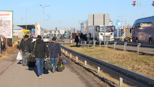 Sytuacja na przejściach granicznych w Lubelskiem. Z Ukrainy wjechało 17,5 tys. osób