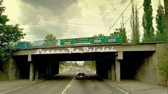 "Szacun na dzielni" nie podoba się radnym dzielnicowym. Neon nie powstanie?