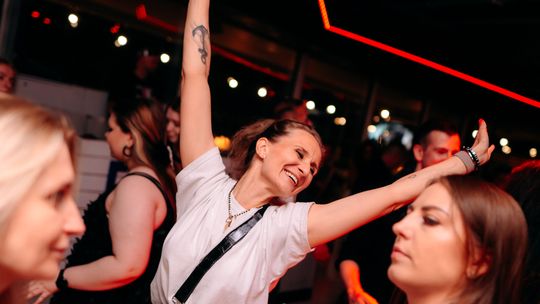 Szaleństwa na dachu. Sobota z Rivierą