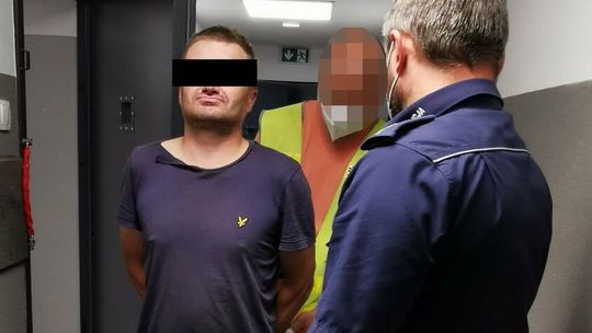 Szalony pościg koło Poniatowej. Uciekał ciągnikiem i taranował radiowozy