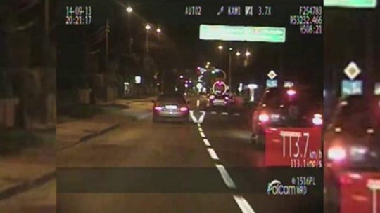 Szalony rajd z dziećmi na tylnym siedzeniu. Piratka zebrała... 100 punktów karnych