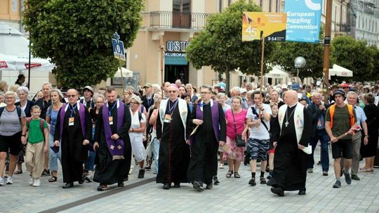 Szczególne święto, piękny zwyczaj. 45. Lubelska Piesza Pielgrzymka wyruszyła na Jasną Górę