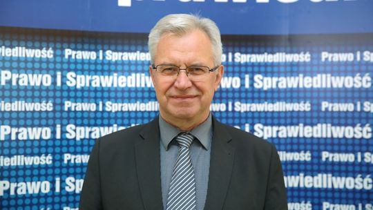 Szef lubelskiego PiS o wygranych wyborach, porażce w Lublinie, karierze Beaty Mazurek i nowej partii europosła Piotrowskiego