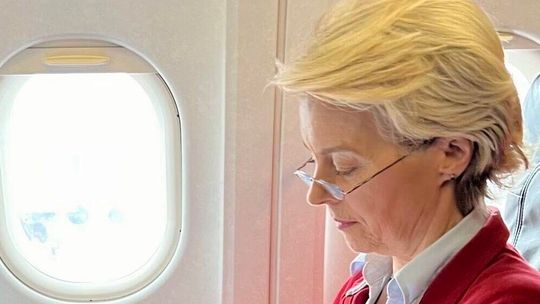 Szefowa Komisji Europejskiej zobaczy dzisiaj powódź w Polsce 