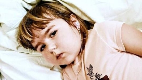 Sześciolatka z Dęblina zmaga się ze śmiertelną chorobą. Ruszyła zbiórka pieniędzy