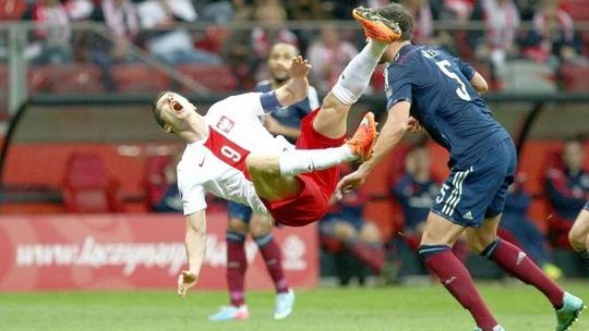 Szkocja - Polska. Transmisja w TV i online w internecie. Wyprawa do Glasgow po spełnienie marzeń