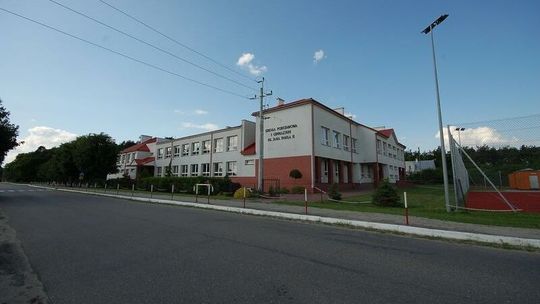 Szkoła chce być bez barier dla niepełnosprawnych. Placówka w Borkach ma na to 1 mln zł 