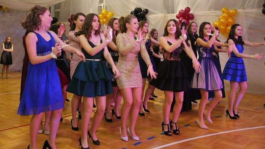 Szkoła Podstawowa nr 45 w Lublinie. Bal ósmoklasistów [ZDJĘCIA]