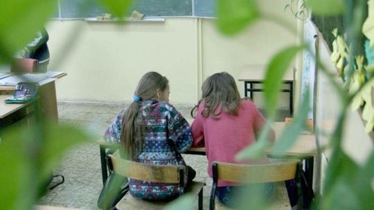 Szkoła świecka, a podręcznik katolicki. Fundacja chce żeby go wycofać
