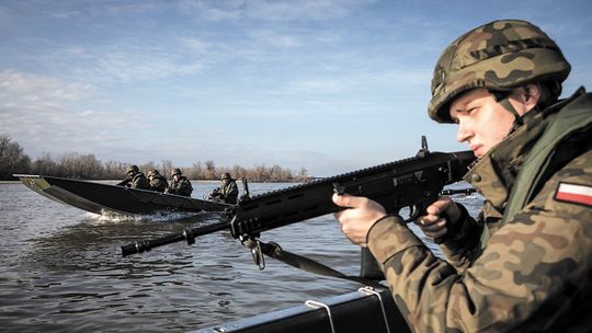 Szkolenie terytorialsów na Wiśle. Ćwiczyli reagowanie na wypadek powodzi i podtopień