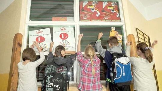 Szkoły biją na alarm:  Dzieci będą głodne, bo nie stać ich na rewolucję w sklepikach