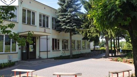 "Szkoły nie oddamy". Gimnazjum padnie ofiarą reformy edukacji?