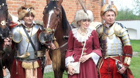 Szlachta na pikniku w Gołębiu