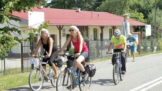 Szlakiem przeszłości i tradycyjnych smaków. Poznajemy historię na rowerze