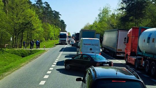 Sznur ciężarówek do Koroszczyna. „Niektórzy wynajmują pola rolne pod bazy tuż przed terminalem” 