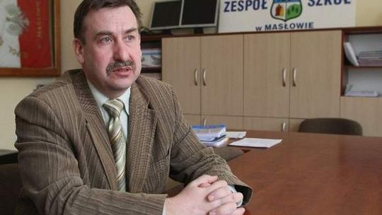 Szokujący incydent w gimnazjum. Anglistka ścięła na lekcji włosy uczniowi