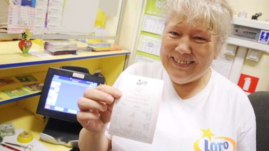 Szóstka w Lotto za 14 milionów. To pani Ela sprzedała szczęśliwy los
