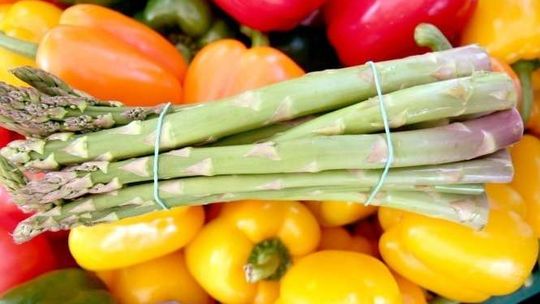 Szparagi grzechu warte. Przepisy na szparagi