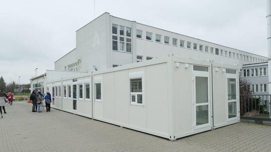 Szpital przy Kraśnickiej w Lublinie. Zamienili namiot na kontenery