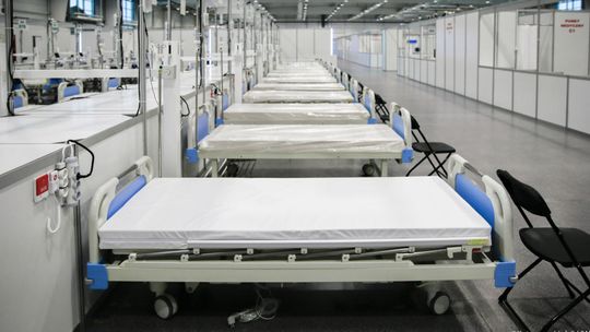 Szpital tymczasowy w Lublinie. Urząd wojewódzki podał datę "rozpoczęcia realizacji świadczeń"