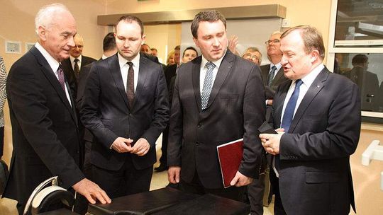 Szpital w Kraśniku z nowym blokiem operacyjnym. Wstęga już przecięta