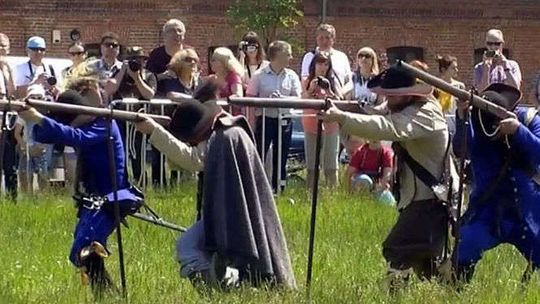 Szturm Twierdzy Zamość: Trzydniowa impreza z inscenizacją obrony zamojskiej twierdzy