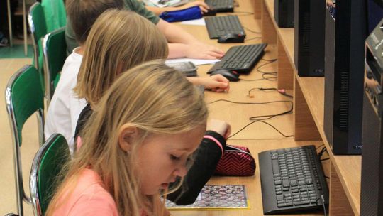 Szukają informatyka, ale nie mogą znaleźć. Brakuje ich w całym kraju