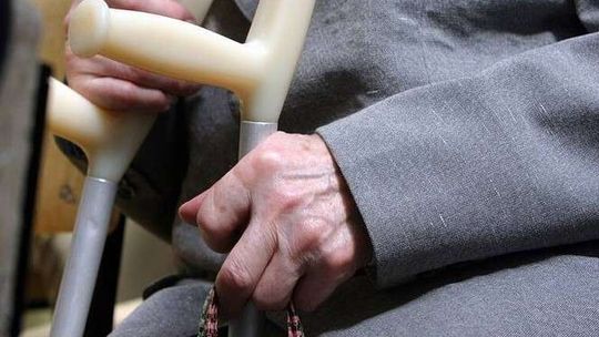 Szukał pracy w charakterze kuriera. Został fałszywym wnuczkiem