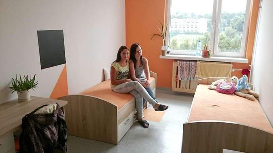 Szwajcarzy pomogli w remoncie domu dziecka. Zrobiło się kolorowo