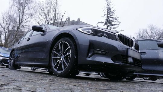 Szybkie i nieoznakowane. Tak wyglądają nowe radiowozy dla policjantów