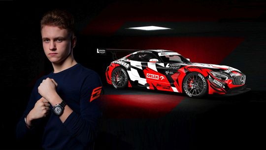 Szymon Ładniak wraca na Słowację [LINK DO RELACJI]