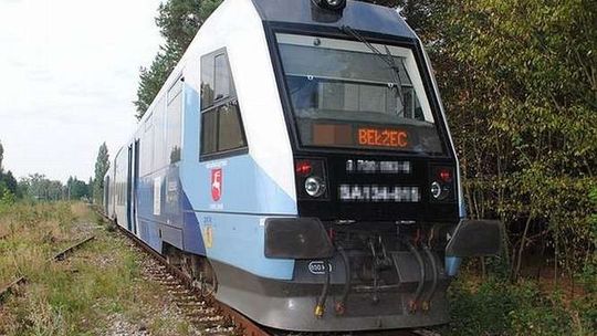 Szynobus potrącił 20-latka. Mężczyzna stracił stopy.