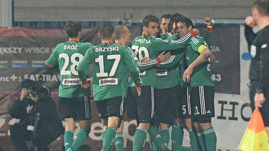 T-Mobile Ekstraklasa: Triumf lidera, popis Robaka