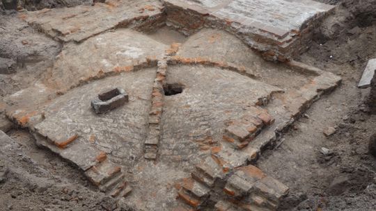 Tajemnicze piwnice w środku Hrubieszowa. Niespodzianka koło Syndykatu 