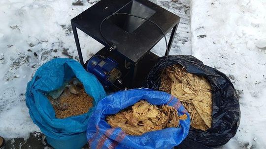 Tajna fabryczka koło Puław. Weszła tam policja i celnicy