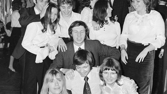 Tak bawili się maturzyści na studniówce w latach 70. (zdjęcia)