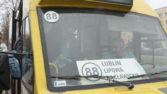 Tak blisko, a tak daleko. Kolejny list ws. połączenia ze Świdnikiem