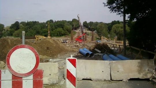 Tak budują wiadukt przy al. Warszawskiej (zdjęcia)
