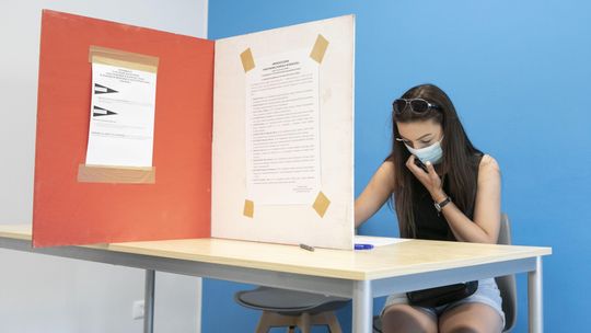 Tak głosuje Lublin. W jednej z komisji frekwencja aż 75 proc. 