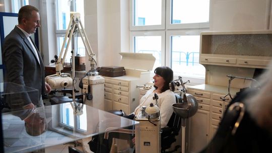 Tak leczyli zęby w XIX wieku