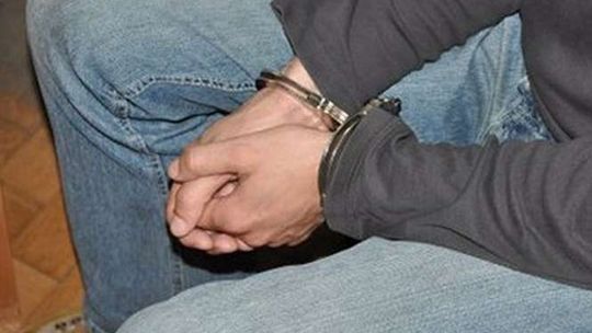 Tak "opiekował" się córeczką, że odpowie przed sądem