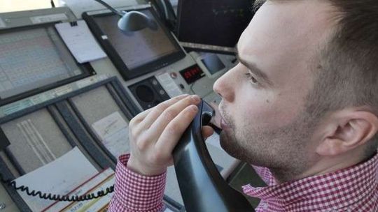 Tak pracują kontrolerzy w wieży Portu Lotniczego Lublin. Praca marzeń? Wielka odpowiedzialność